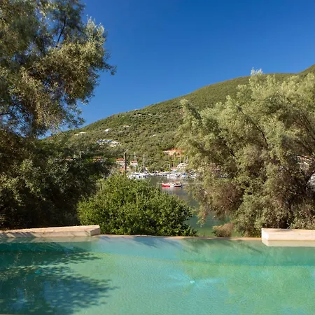 Amoudia - Luxury Right On The With Private Pool Vila