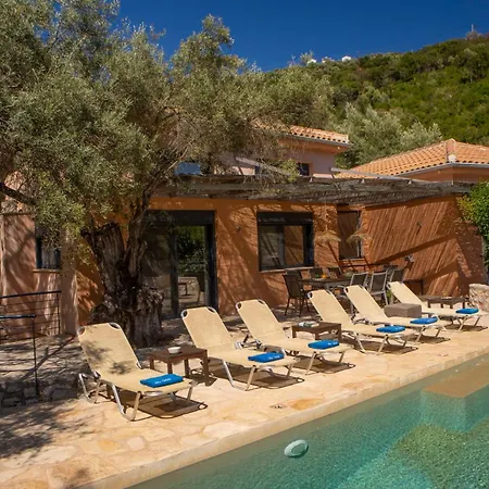 Amoudia - Luxury Right On The With Private Pool Villa