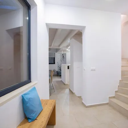 Amoudia - Luxury Right On The With Private Pool Villa *