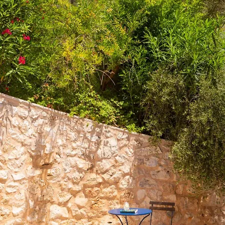 Vila Amoudia - Luxury Right On The With Private Pool